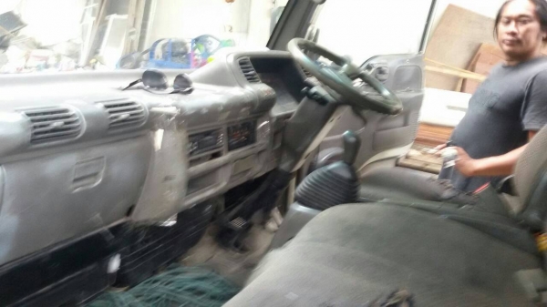 รถ 4 ล้อ isuzu หัวกาตูน ป้ายเล็ก เครื่อง 2JZ ติดแก๊สลงเล่ม รถ 4 ล้อ isuzu หัวกาตูน ป้ายเล็ก เครื่อง 2JZ ติดแก๊สลงเล่ม