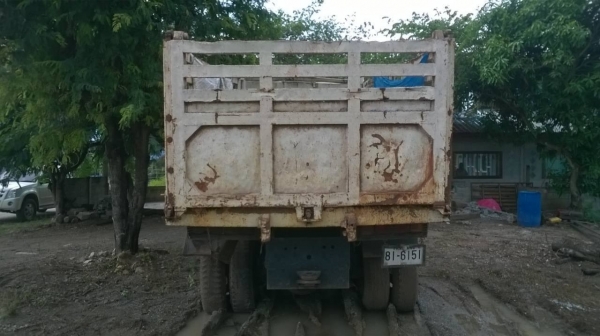 ขาย 10 ล้อดั้ม Rocky 240 หัวขาว FXZ23NFY คัสซีสวยตลอดเส้น เครื่อง 6SD1 240 แรงม้า เกียร์ Easton ยางเต็ม ทะเบียนพร้อมโอน ราคาต่อรองได้