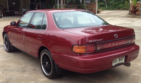 ขายด่วน TOYOTA CAMRY GXi 2.2 AT ปี 95 รถสวยจัดรอบคัน ภายในเก๋งหรูหรา เบาะหนังแท้ CD MP3 พ.เพาเวอร์ ก.ไฟฟ้า ช่วงล่างแน่นดี ล้อแม็กขอบ 17 ลายสวย เ