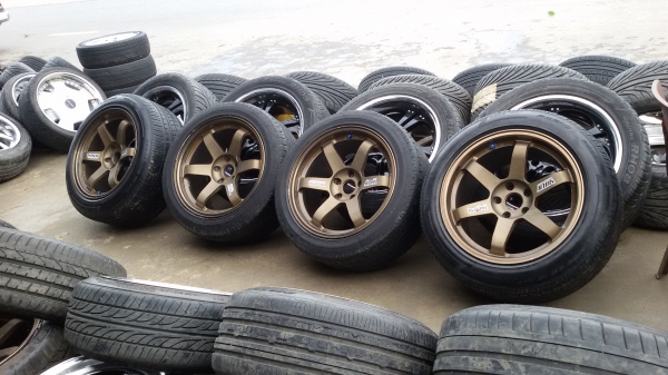 ขายล้อ TE37ขอบ18พร้อมยางชุดละ16500