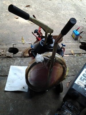 ขายถูกๆ เครื่องอัดจารบี รุ่น tt-160 ขายถูกๆ เครื่องอัดจารบี รุ่น tt-160