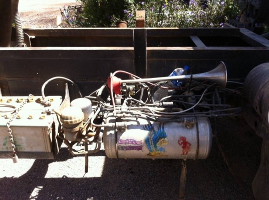 ขาย6ล้อ HINO KM เครื่อง6BB 145แรง เกียร์ร๊อค6เกียร์ กระบะดั้มยาว4.20เมตรสภาพสวยๆพร้อมใช้ ขาย6ล้อ HINO KM เครื่อง6BB 145แรง เกียร์ร๊อค6เกียร์ กระบะดั้มยาว4.20เมตรสภาพสวยๆพร้อมใช้