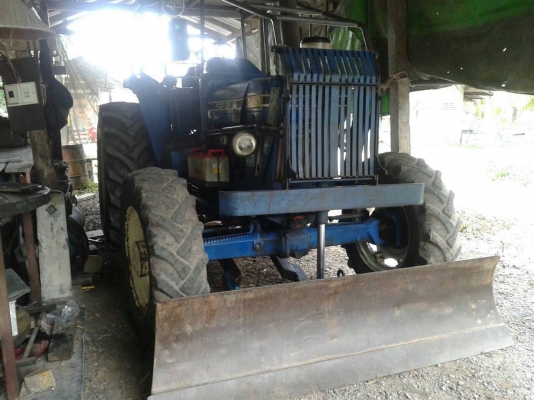 ขายรถไถ FORD 6610 2 เพลา ใบมีดดันหน้า 7 จาน เล่มทะเบียน ราคา 380000