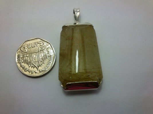 จี้ี้ี้เงินพลอยไหมทองอันใหญ่