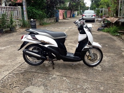 รถฟีโน่ PS ตัวปี 2013