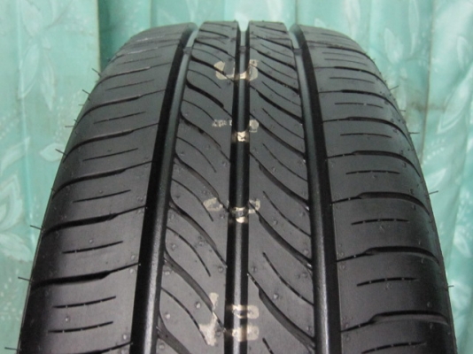 ขายยางติดรถป้ายแดง Dunlop ขอบ 15 ขนาด 185 60 15 ปี 14