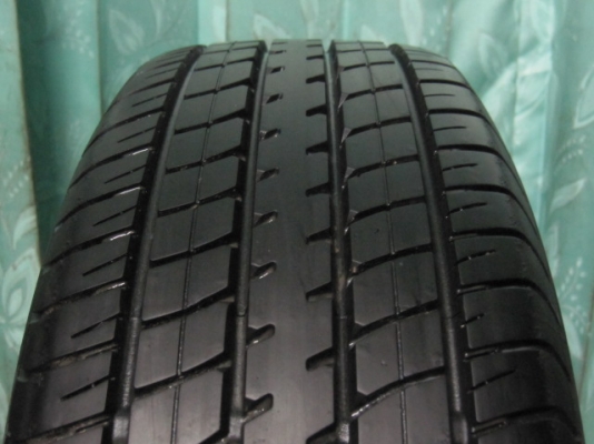 ขายล้อแม็กพร้อมยาง TOYOTA VIOS ขอบ 15 ยางปี 14 ตุ่มหน้ายางยังมีอยู่