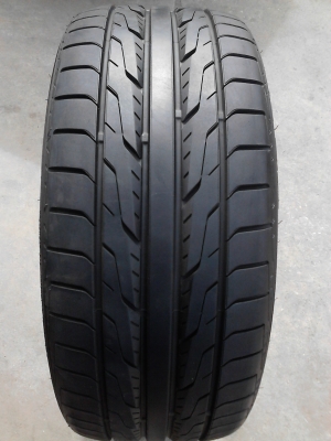 245/35R20 TOYO DRB ( MADE IN JAPAN ) สวยๆ ไม่มีปะ ปี 2012 มี 1 เส้น TEL.081-427-3941 245/35R20 TOYO DRB ( MADE IN JAPAN ) สวยๆ ไม่มีปะ ปี 2012 มี 1 เส้น TEL.081-427-3941