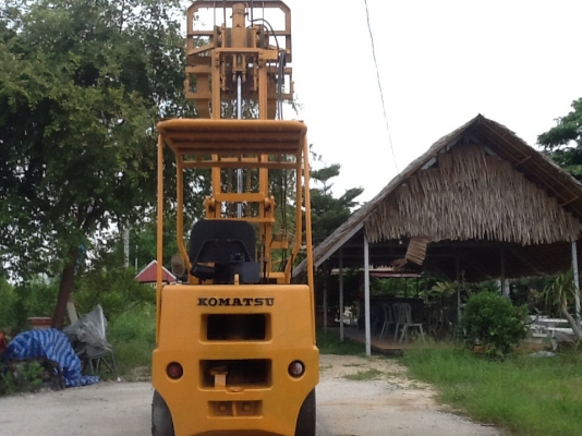 รถยกkomutsu fg20-6 งากระดก ยางตัน ดูประกาศทั้งหมดของเรามีหลายคัยราคาไม่แพงครับ