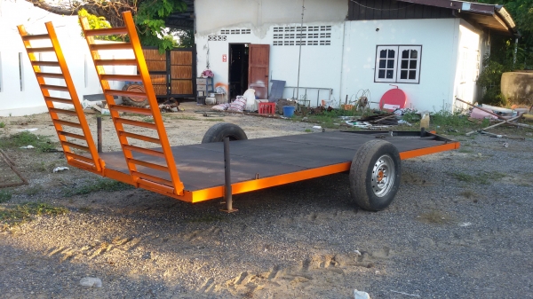 ขายเทเลอร์ลากอุปกรณ์การเกรษต พร้อมใช้ครับ