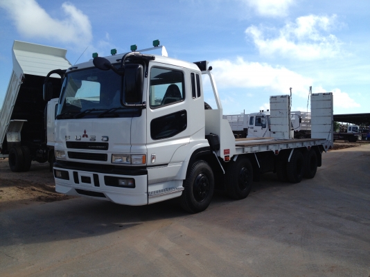 ขาย 12 ล้อ FUSO SUPERGRATE เครื่อง 6 M70 เป็นรถ 12 ล้อหางบรรทุกแมคโค ยาว 7.30 เมตร รถสวยๆพร้อมทะเบียนครับเช็คใหม่ทำใหม่ทุกจุดพร้อมทะเบียน พร้อมรับประกัน เครื่อง, เกียร์, เฟืองท้าย สนใจแบบไหนเราสามารถสั่งประกอบใหม่ได้เลย เช็คใหม่ทุกจุด เน้นงานคุณภาพมาตรฐาน