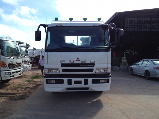 ขาย 12 ล้อ FUSO SUPERGRATE เครื่อง 6 M70 เป็นรถ 12 ล้อหางบรรทุกแมคโค ยาว 7.30 เมตร รถสวยๆพร้อมทะเบียนครับเช็คใหม่ทำใหม่ทุกจุดพร้อมทะเบียน พร้อมรับประกัน เครื่อง, เกียร์, เฟืองท้าย สนใจแบบไหนเราสามารถสั่งประกอบใหม่ได้เลย เช็คใหม่ทุกจุด เน้นงานคุณภาพมาตรฐาน