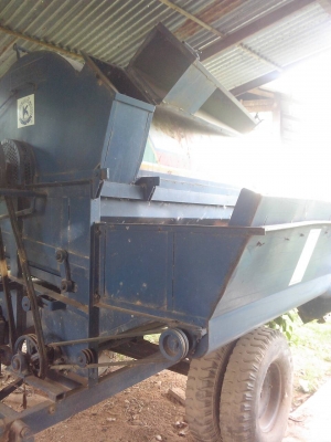 ขายเครื่องสีข้าวหกฟุตเกษตรพัฒนาจัมโบ้สภาพเหมือนใหม่ซื้อปี53ราคา200000 ขายถูกๆ75,000 บาท