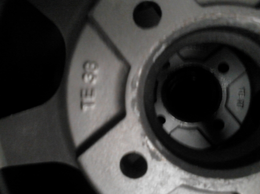 แม๊กพร้อมยาง 185/60R15 DUNLOP SP SPORT 2030  ปีสวยๆ 2012 ขายชุด 4 ล้อ TEL.081-427-3941