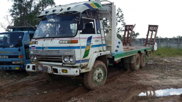 ISUZU JCM165 แรง หางปลาพับได้ไฮดรอลิค ขึ้นรถเกี่ยวข้าว ภาษีเต็ม