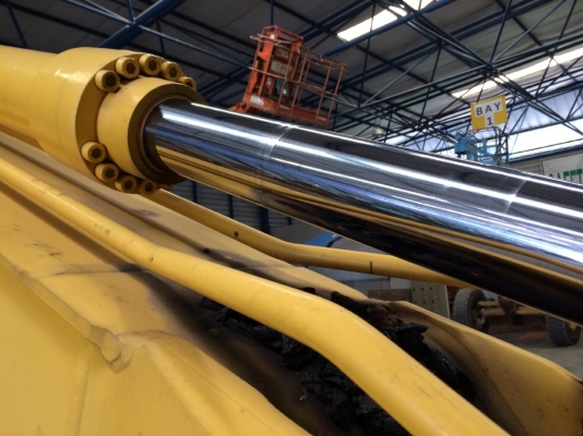 Sumitomo SH200-5 ปี 2010 4xxx ชม. นำเข้าจากญี่ปุ่น สภาพดี