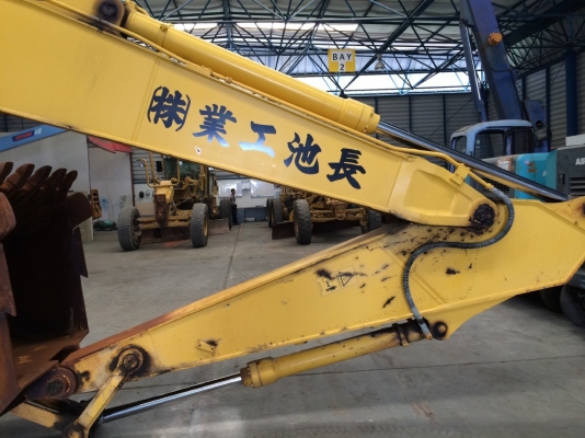 Sumitomo SH200-5 ปี 2010 4xxx ชม. นำเข้าจากญี่ปุ่น สภาพดี