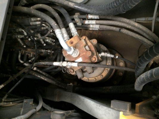 Sumitomo SH200-5 ปี 2010 4xxx ชม. นำเข้าจากญี่ปุ่น สภาพดี