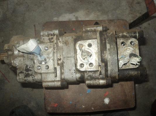 ปั้มรถขุดเล็ก ปั้มรถขุดเล็ก