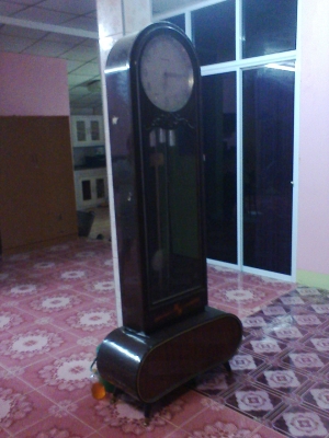 นาฬิกาตั้งพื้นเยอรมัน