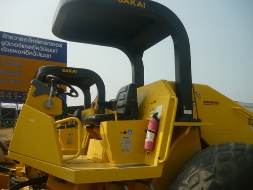 รถบด 10 ตัน Sakai SV505D สภาพใหม่กิ๊บ เพียง 300 ชม. รถเก่านำเข้าจากอเมริกา เพิ่งเหยียบถึงไทย เอกสารครบพร้อมจัดไฟแนนท์