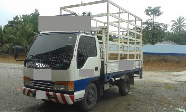 รถกระบะ 4 ล้อใหญ่ใช้เชื้อเพลิง แก๊ซLPG  ISUZU รุ่น NKR