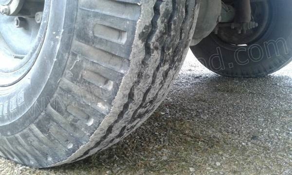 รถกระบะ 4 ล้อใหญ่ใช้เชื้อเพลิง แก๊ซLPG  ISUZU รุ่น NKR