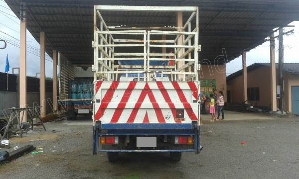 รถกระบะ 4 ล้อใหญ่ใช้เชื้อเพลิง แก๊ซLPG  ISUZU รุ่น NKR