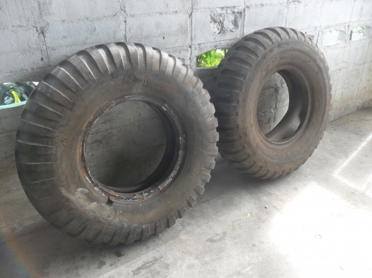 มาใหม่ วันนี้ ยาง 11.00 - 20 ลายทหาร สวยๆ 1 คู่ ราคา 4500 บาท