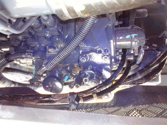 ขายรถไถคูโบต้า  KUBOTA     L4708 (4WD)  พร้อมติดตั้งใบมีดดันหน้าใหม่