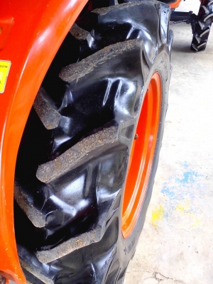 ขายรถไถคูโบต้า  KUBOTA     L4708 (4WD)  พร้อมติดตั้งใบมีดดันหน้าใหม่