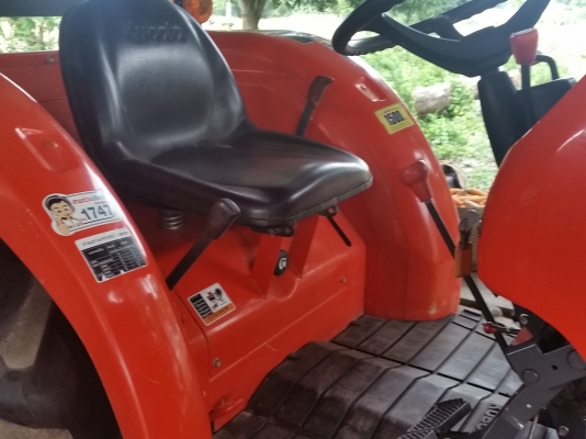 ขายรถไถคูโบต้า  KUBOTA     L4708 (4WD)  พร้อมติดตั้งใบมีดดันหน้าใหม่