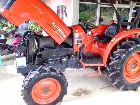 ขายรถไถคูโบต้า  KUBOTA     L4708 (4WD)  พร้อมติดตั้งใบมีดดันหน้าใหม่