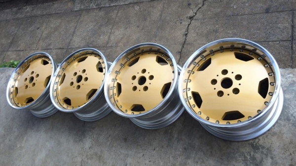 ขายล้อ SSR ขอบ 16 หน้า7 หลัง8 5/114.3 ประมูลจากญี่ปุ่นครับ