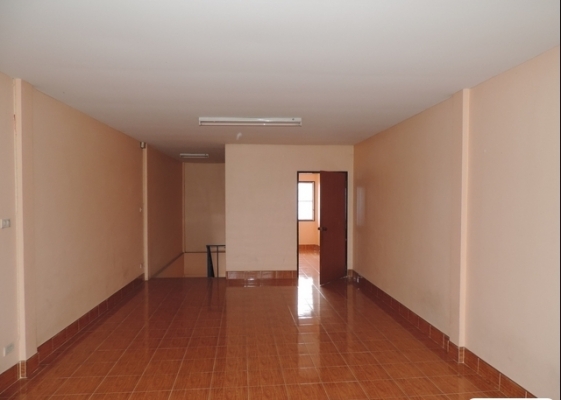 ขายด่วนอาคารพาณิชญ์พร้อมอยู่ 1.95 ล้าน