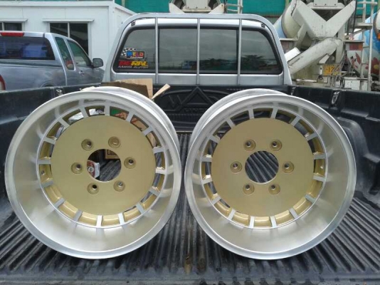 ขายล้อ15x8.5        6รู139       1คู่