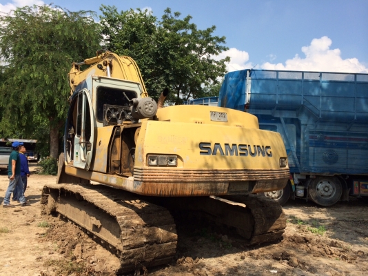 ลูกค้าฝากขาย++ซัมซุง SE210LC-2 ปี 95 ขนาด 200 มีเล่มทะเบียน เครื่อง cummins ลูกค้าฝากขาย++ซัมซุง SE210LC-2 ปี 95 ขนาด 200 มีเล่มทะเบียน เครื่อง cummins