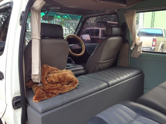 รถตู้สวยๆปี47 หลังคาสูง เครื่องดี