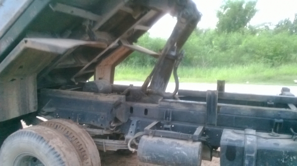 อีซูซุห้างปี41 ฝาขาว ดัมพ์สามมิตรแท้ (ต่อรอง) ดูรถได้ที่โคราชเจ้าของขายเอง