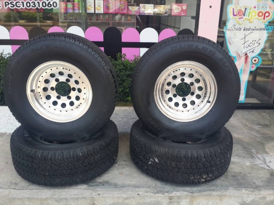 แม็กพร้อมยางลายหยดน้ำขอบ15"6รู กว้าง7"ออฟ-14สวยๆ ไม่มีรอยแม้แต่นิด ยาง265/70/15สวยๆครับดอกเต็มๆ