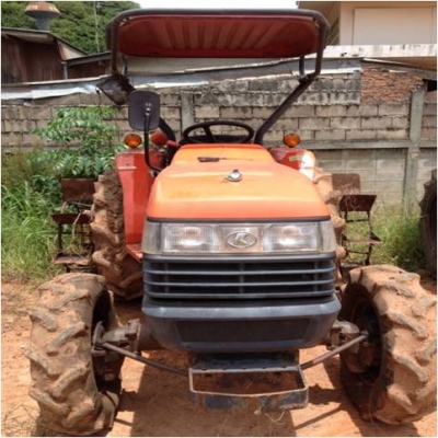 รถแทรกเตอร์มือ 2