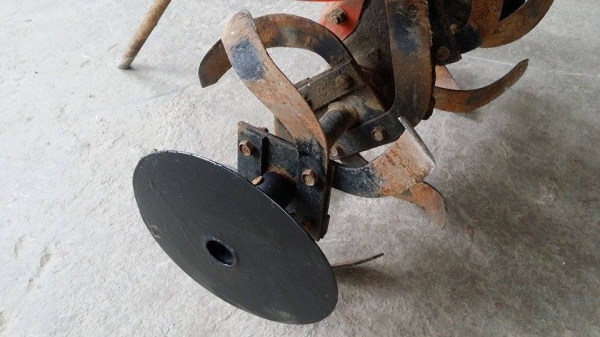 รถพรวนดินเดินตามขนาดเล็ก KUBOTA เก่าญี่ปุ่น พร้อมชุดพรวนดิน สภาพดี รถพร้อมทำงาน เครื่องยนต์ติดง่าย เหมาะพรวนดินแปลงขนาดกลาง-เล็ก ประหยัดน้ำมันเคลื่อนที่ง่าย รถพรวนดินเดินตามขนาดเล็ก KUBOTA เก่าญี่ปุ่น พร้อมชุดพรวนดิน สภาพดี รถพร้อมทำงาน เครื่องยนต์ติดง่าย เหมาะพรวนดินแปลงขนาดกลาง-เล็ก ประหยัดน้ำมันเคลื่อนที่ง่าย