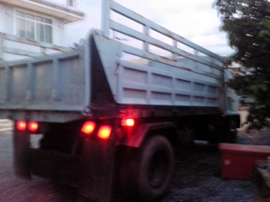 ขายรถบรรทุก 6 ล้อดัมพ์ ISUZU FTR 165 แรงม้า กระบะยาว 4.20 เมตร รถห้างแท้ ราคา 550000