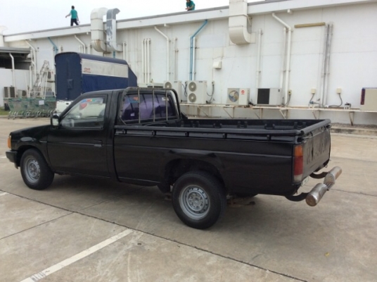 ขายรถกระบะบิ๊กเอ็มตอนเดียวปี92 เครื่องฝาแดง BD25 เกีย์ธรรมดา ไม่เพาเวอร์ ภายในเบาะหนัง แอร์เย็น คานหน้าเดิม มีเลขชัดเจน เครื่องแน่นๆ ไม่มีไอ ไม่พ่น เกียร์แน่น ช่วงล่างดี ยางดี กระบะแม็กไลเนอร์พร้อม รถขับดีครับ พร้อมใช้