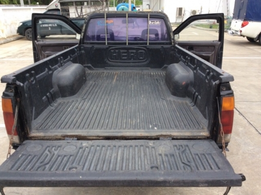 ขายรถกระบะบิ๊กเอ็มตอนเดียวปี92 เครื่องฝาแดง BD25 เกีย์ธรรมดา ไม่เพาเวอร์ ภายในเบาะหนัง แอร์เย็น คานหน้าเดิม มีเลขชัดเจน เครื่องแน่นๆ ไม่มีไอ ไม่พ่น เกียร์แน่น ช่วงล่างดี ยางดี กระบะแม็กไลเนอร์พร้อม รถขับดีครับ พร้อมใช้