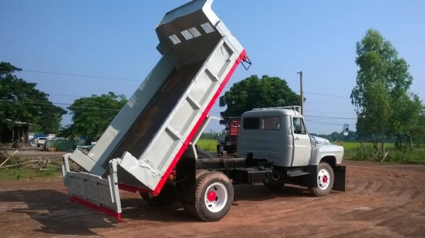 ขาย 6 ล้อหัวยาวดั้ม คัสซีสวยตลอดเส้น เครื่อง HO6C 180 แรงม้า เกียร์ HO เฟืองท้าย FUSO พวงมาลัยพาวเวอร์ ยางเต็ม ทะเบียนเต็มพร้อมโอน ราคาต่อรองได้ครับ