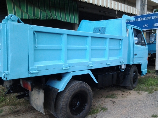 รถดั้มอีซูซุ NKR 3 คิว เครื่อง 88 ปี 34 เกียร์ยาว รถดั้มอีซูซุ NKR 3 คิว เครื่อง 88 ปี 34 เกียร์ยาว