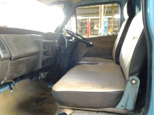 รถดั้มอีซูซุ NKR 3 คิว เครื่อง 88 ปี 34 เกียร์ยาว รถดั้มอีซูซุ NKR 3 คิว เครื่อง 88 ปี 34 เกียร์ยาว