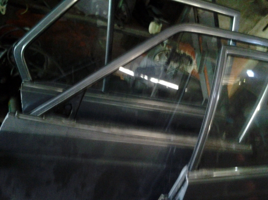 ขายประตูกระจกไฟฟ้าหน้าแหลมตัวนอกแท้ๆtt14-141