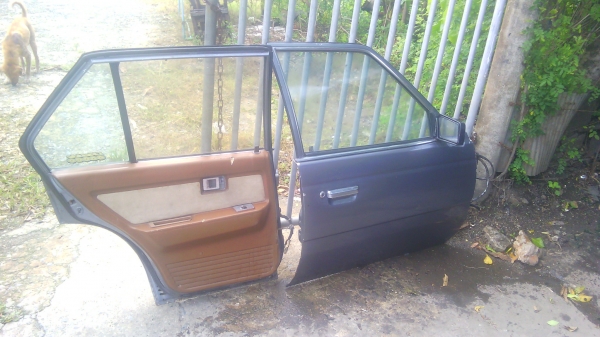 ขายประตูกระจกไฟฟ้าหน้าแหลมตัวนอกแท้ๆtt14-141